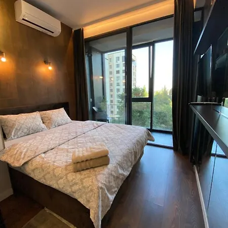 Rentnow Ultracentral Lux *